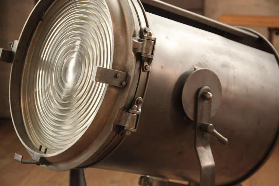 Trés gros projecteur Cremer 5 kw